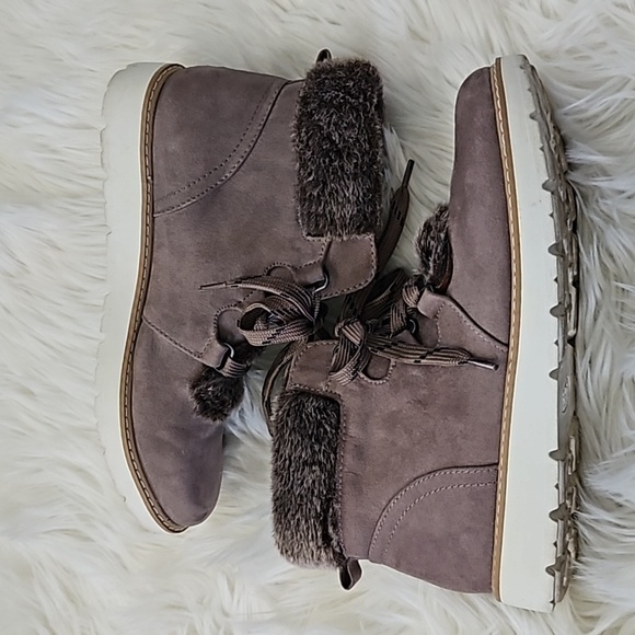 a.n.a Andes Brown Faux fur and Faux Suede Lace Up Rounded Toe Boots - Picture 3 of 14